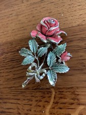 VINTAGE SIGNED EXQUISITE