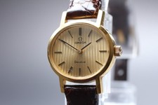 Vtg 1972 N MINT OMEGA Geneve