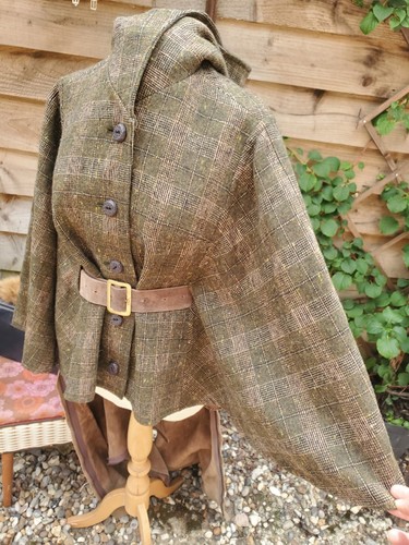 Harella original vintage cape