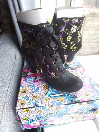 Irregular choice rumor - rumor, has