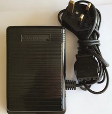 SINGER SEWING MACHINE FOOT