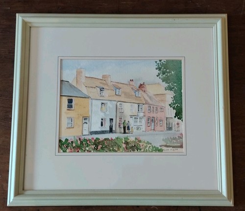 Lovely little vintage - little,