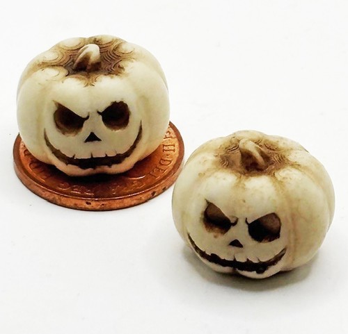Dolls house carved pumpkins - dolls,