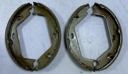 Handbrake shoe kit volvo xc70 - volvo,