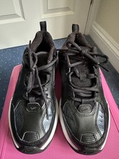 Nike Ladies Black Size 4 Trainers. New Without Tags.