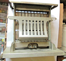 ANTIQUE 2 SLICE TOASTER 110V