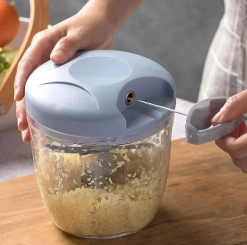 Pull cord pulling food - food, chopper