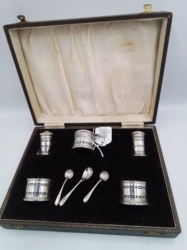 Solid silver salt pepper - &,