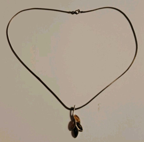 Silver leaf pendant snake - leaf,