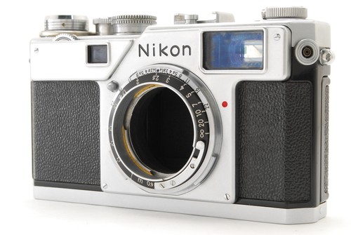 Near mint nikon - s2, black