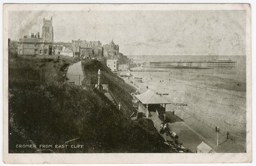 Cromer from east - east, clff
