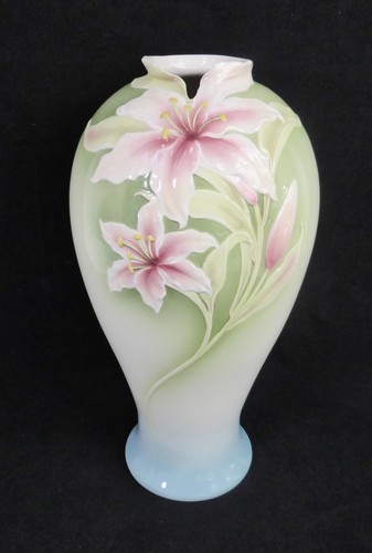 Large franz porcelain rose - franz,