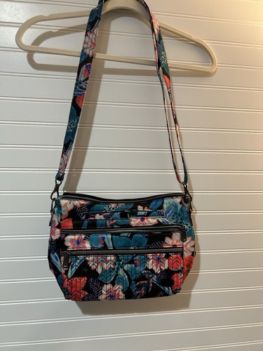 Lug classic crossbody bag - lug,