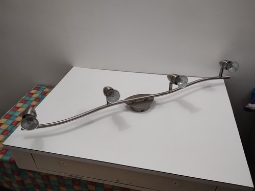 Wavy bar spotlight - wavy,