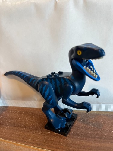 Lego mini figure jurassic - lego,