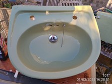 Twyfords vintage Basin In AVOCADO  With pedestal 