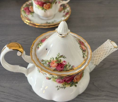 Royal albert old - royal, roses