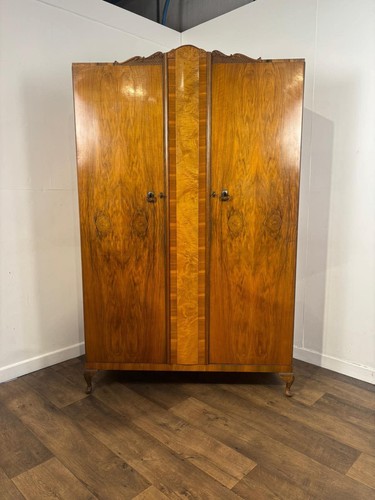 Vintage walnut veneered - walnut, double
