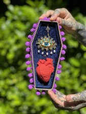 Maximalist Art, Heart And Eye