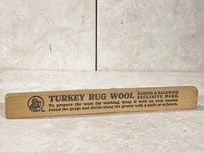 ANTIQUE VINTAGE TURKEY RUG WOOL - PATONS BALDWINS WOOL GAUGE DIVIDE