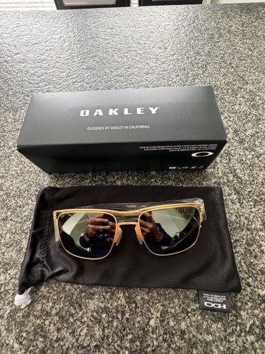 Bnib oakley holbrook - bnib,