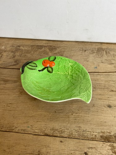 Vintage green and red - green,