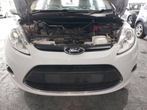Front bumper white - white, fiesta