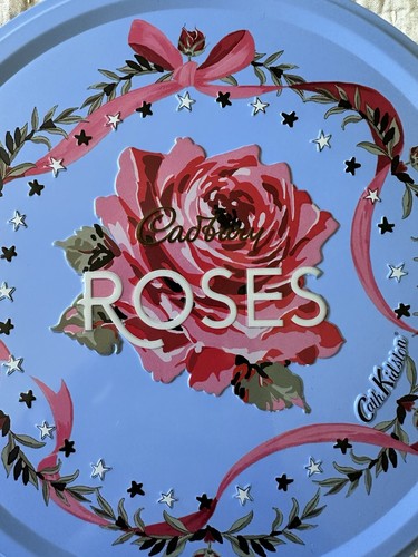 Cadbury roses christmas tin - cadbury,