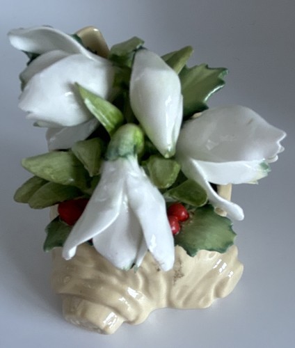Royal doulton winter hollow - doulton,