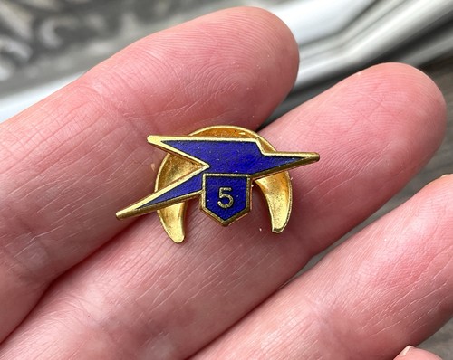 Vintage boac lapel - yr,