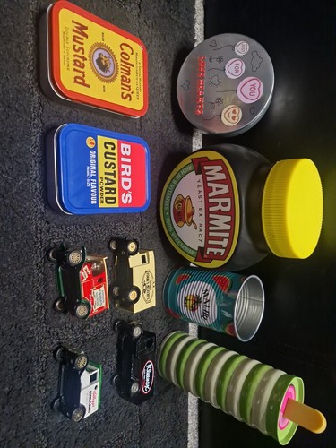 Branded tins cars - tins, bundle