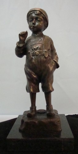 Statue boy art - art, style