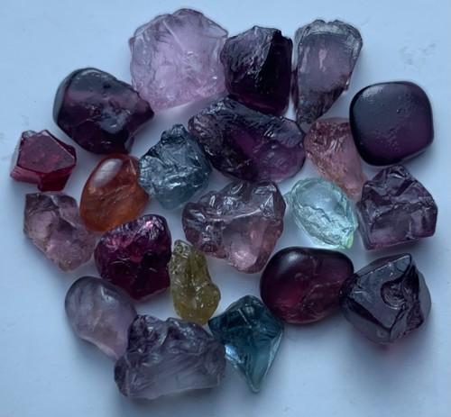 Natural gemstone rough lot - @a,