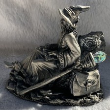 Boxed Tudor Mint Myth & Magic