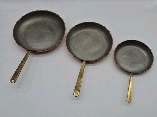 Graduated set three - of, vintage