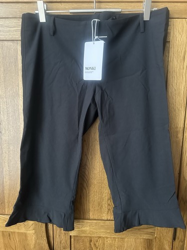 Monki size 16peddle pusher - size,