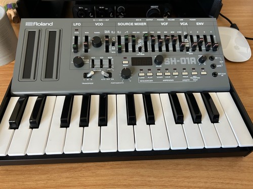 Roland boutique 01a sound - roland, sh-01a