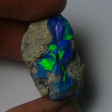 Smooth Blue Opal Rough 16.65