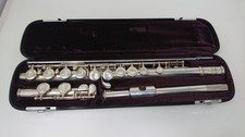 flute 211SII with hard case