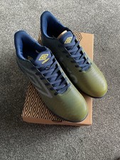 Mens Umbro Size 10 Astro Turf