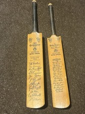 2 Miniature Cricket Bats England 1964 And Australia 1961 Fascimile Signatures(c4