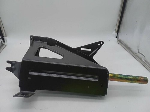 1653226 case bracket right