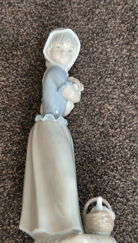 Nao lladro figurine girl - nao, by