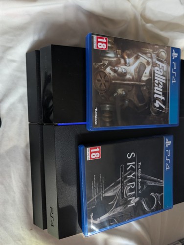 Ps4 500gb controllers - 2x, 2x