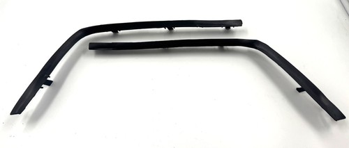 Left and right - right, headlight