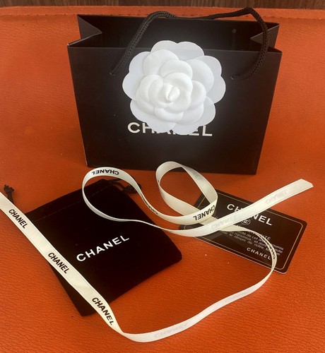 Authentic chanel bag valvet - chanel,
