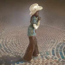 VINTAGE COWGIRL COW GIRL