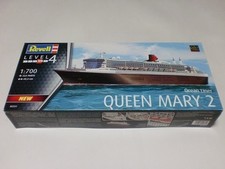 German Revell 1/700 Queen Mary 2 Ocean Liner