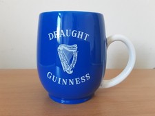 VINTAGE CERAMIC CARLTONWARE DRAUGHT GUINNESS MUG.  BLUE/WHITE 1960S.  SCARCE.