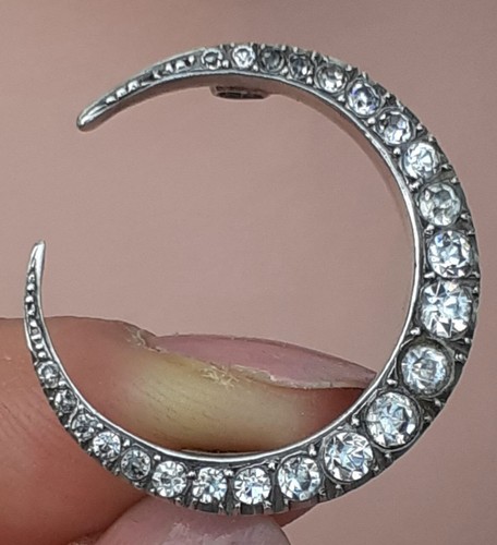 Silver and paste crescent - silver,
